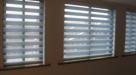 找上海冠毅窗飾-辦公卷簾-百葉窗-百葉簾制作廠家的柔紗簾材料-上海柔紗簾批發價格價格、圖片、詳情,上一比多_一比多產品庫